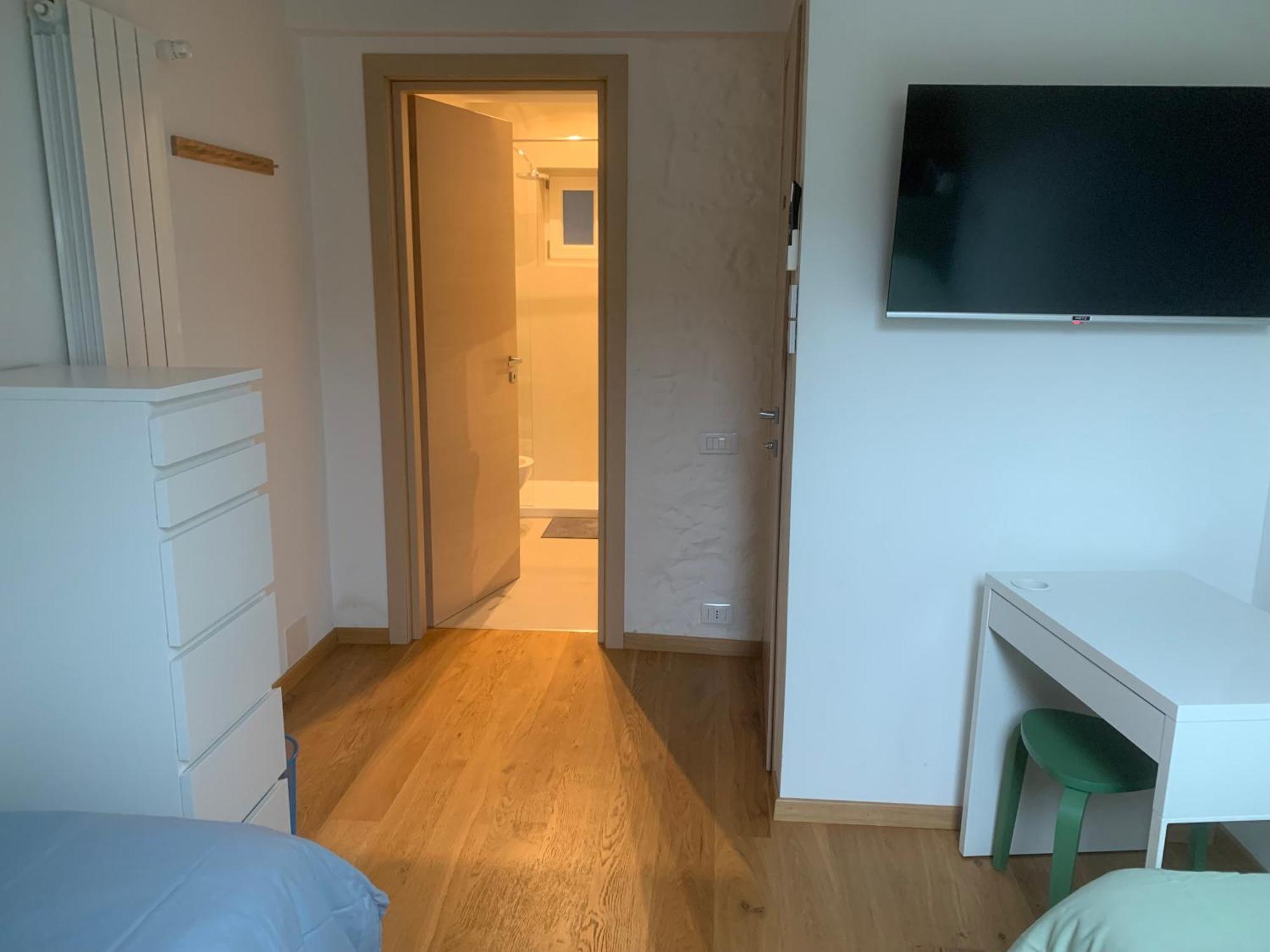 Alla Scaletta B Apartment Trieste Ngoại thất bức ảnh
